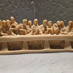 Last Supper Resin Sculpture 11.5" X 5" X 3.5"